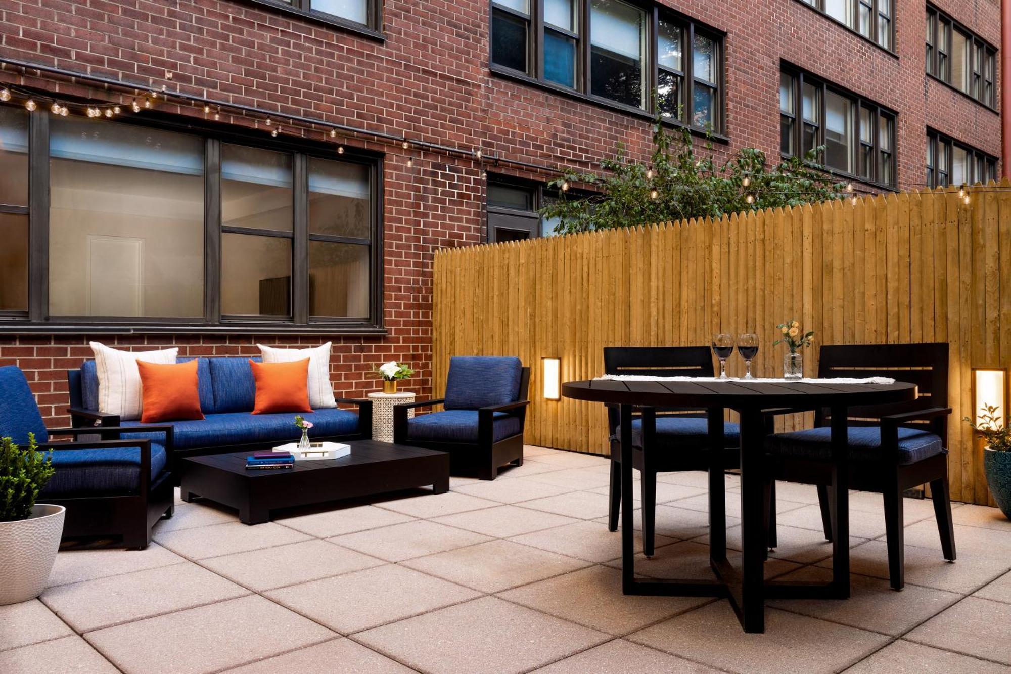 The Gardens Sonesta Es Suites New York Eksteriør bilde